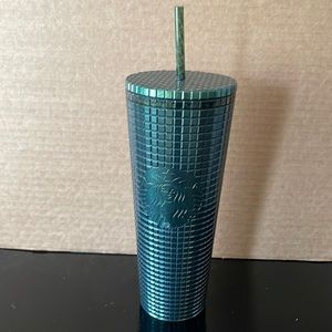 New. Starbucks Tumbler - Green Grid - Winter 2021 - Venti 24oz